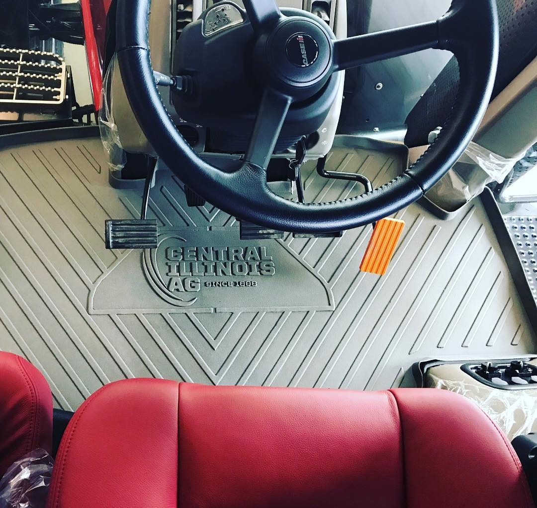 Case IH Magnum and MX Tractors Floor Mats TractorMat